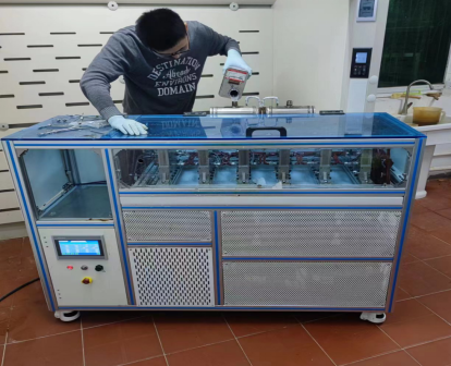 廣東某醫(yī)藥公司采購四溫區(qū)集成板式微通道反應(yīng)器一套